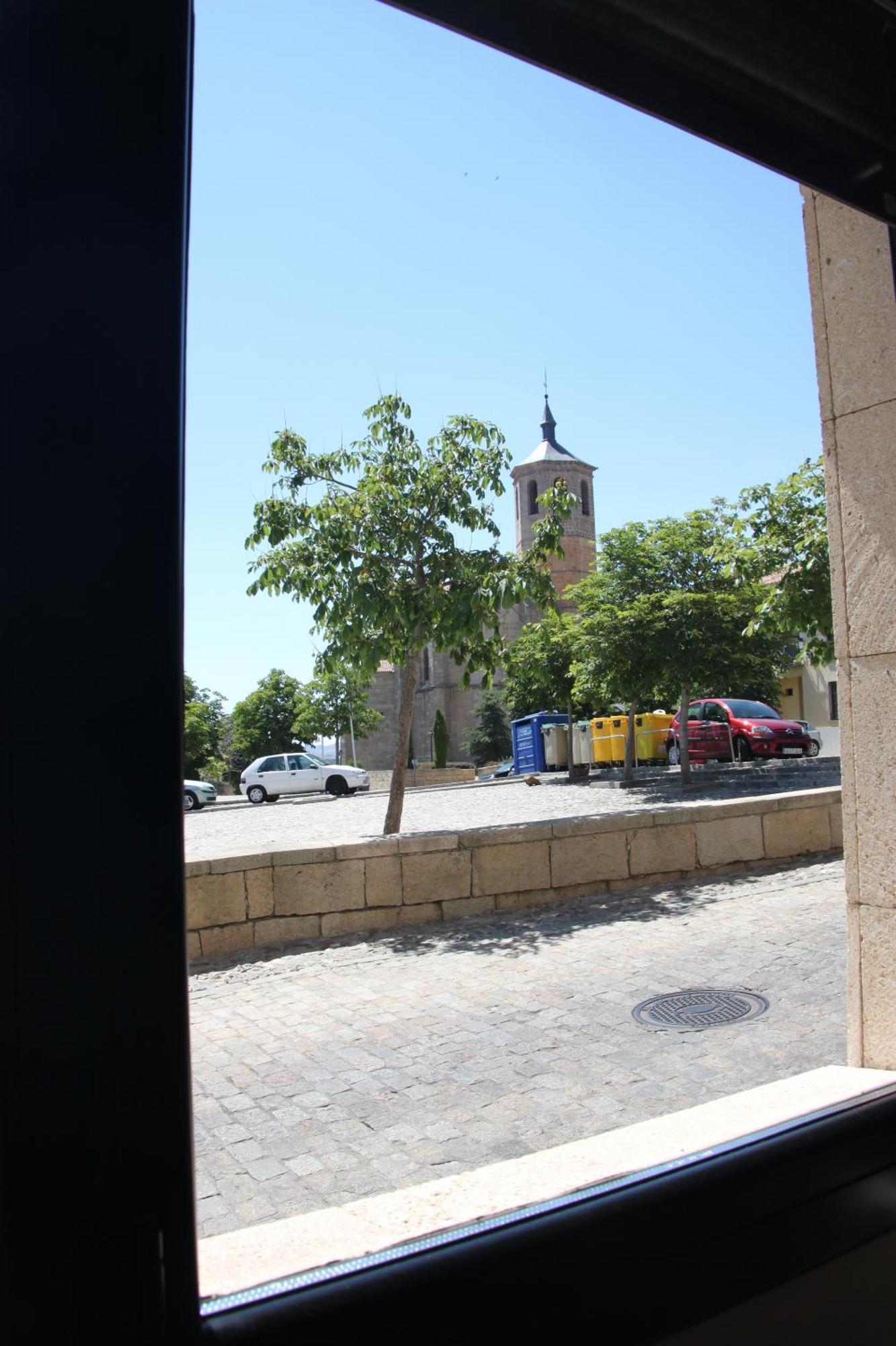 Alojamiento Losillas 2 Ávila Luaran gambar